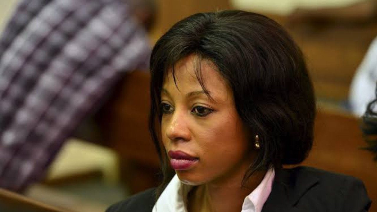 Kelly Khumalo at court