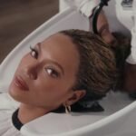 Beyonce doing her hair routine