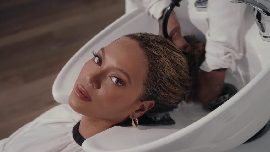 Beyonce doing her hair routine